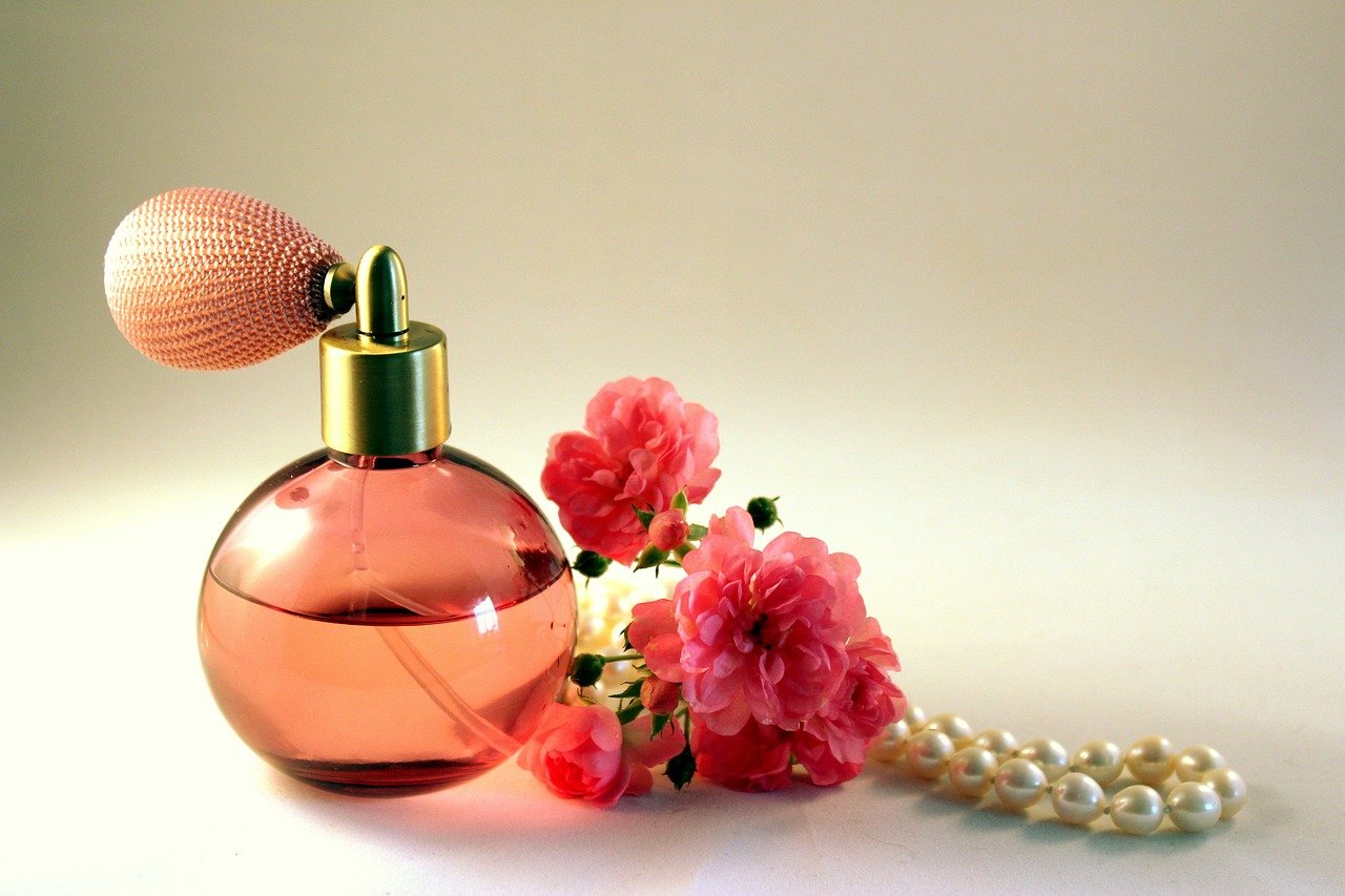 Оригинални парфюми за всеки повод и сезон – съвършената добавка към страхотната визия